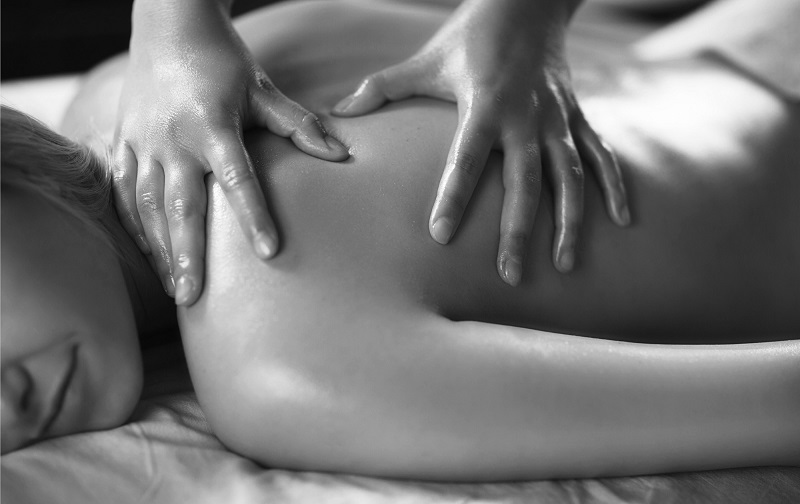 massage du dos Elise Dargent